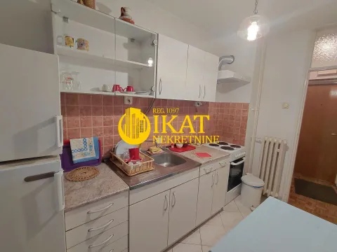 Rent, two bedroom apartment, 50m², Vračar Hram, Vračar Sve Podlokacije - image 2