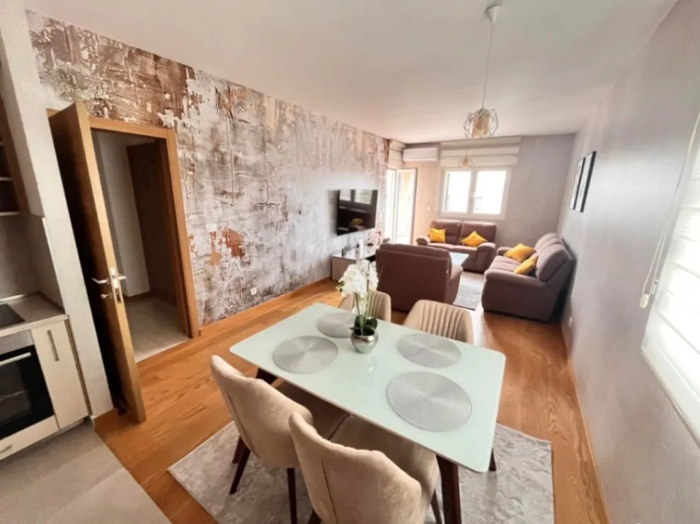 Prodaja, dvosoban stan, 71m², New City, Podgorica