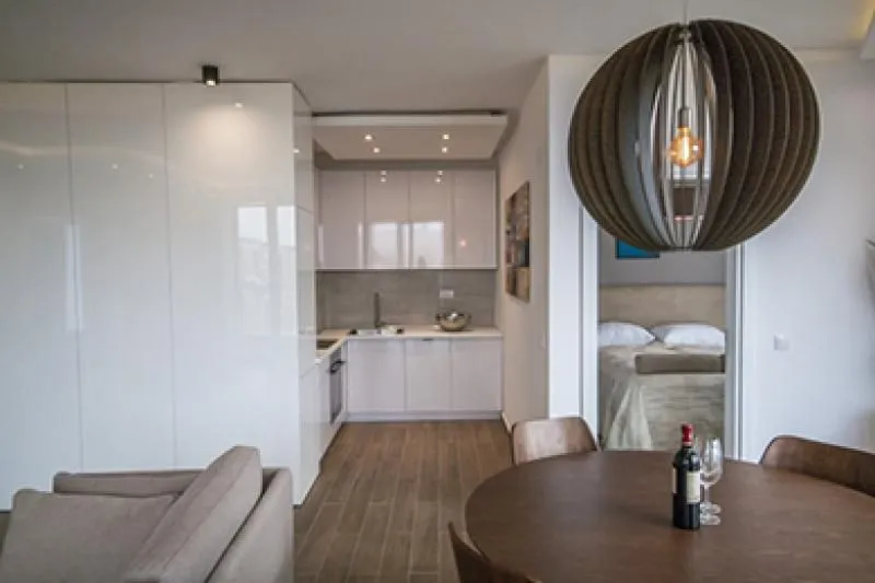 Izdavanje, trosoban stan, 92m², Kalenić Pijaca, Vračar Sve Podlokacije
