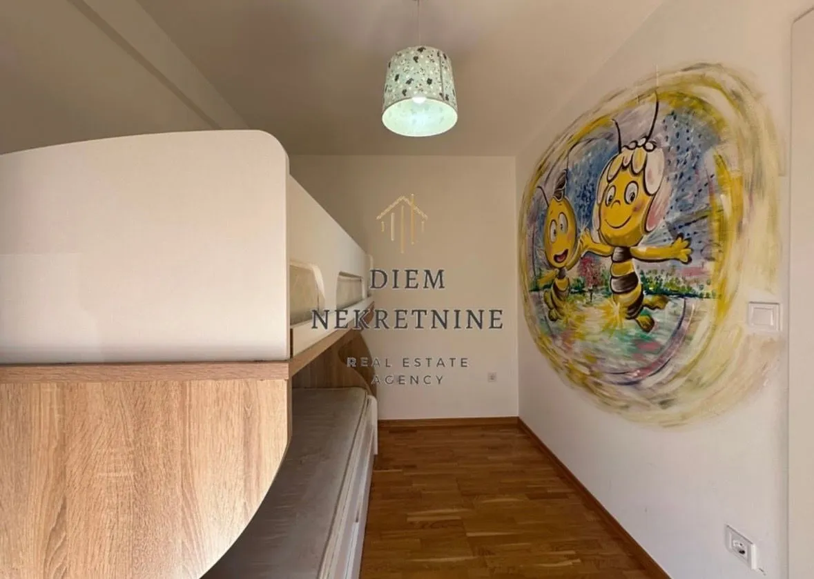 Izdavanje, dvosoban stan, 53m², Igalo, Herceg Novi