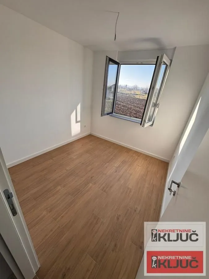 Prodaja, trosoban stan, 72m², Alibegovac, Petrovaradin