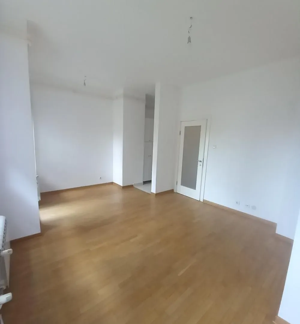 Rent, one bedroom apartment, 33m², Banovo Brdo, Beograd