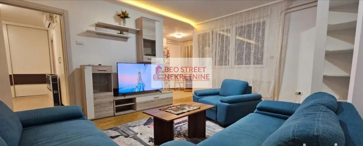 Izdavanje, trosoban stan, 71m², Novi Beograd Blok 37, Novi Beograd Sve Podlokacije