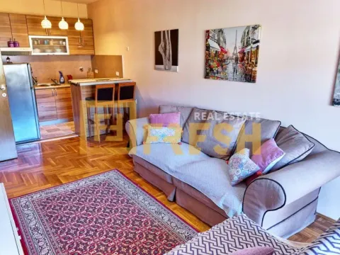 Rent, studio apartment, 32m², Centar, Podgorica - image 2