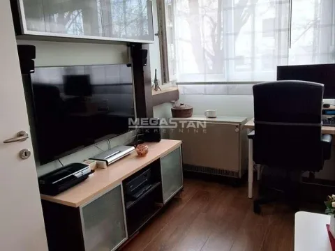 Prodaja, jednosoban stan, 32m², Brace Jerković, Voždovac Sve Podlokacije - image 4