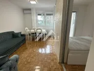 Izdavanje, trosoban stan, 55m², Liman 4, Novi Sad Sve Podlokacije - image 1