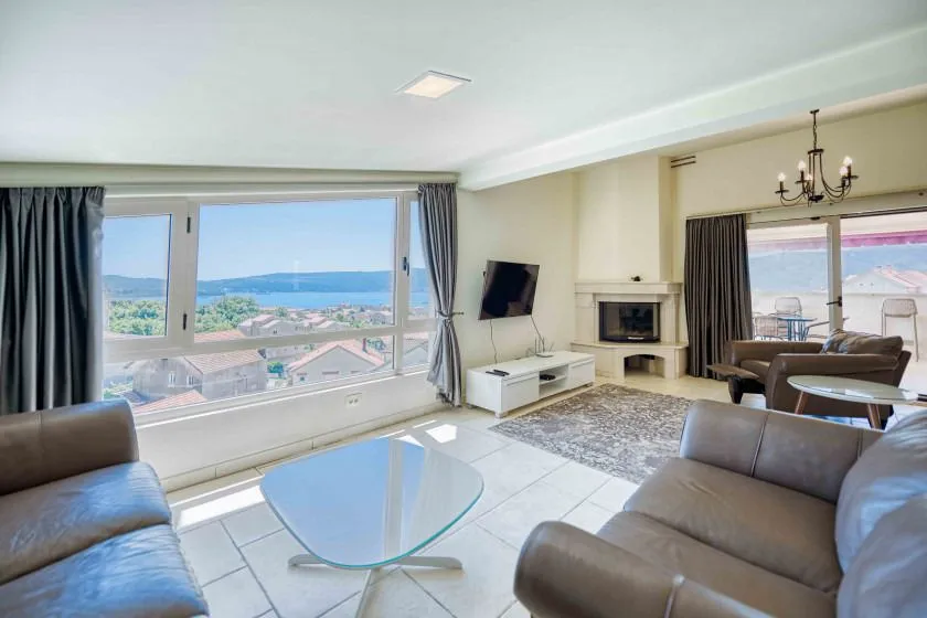 Prodaja, kuća, 466m², Mažina, Tivat
