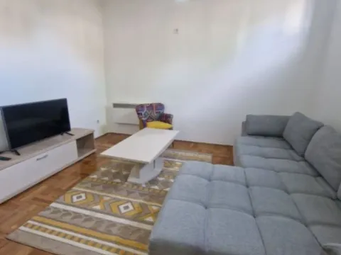 Rent, one bedroom apartment, 40m², Blok 9, Podgorica