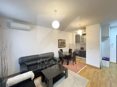 Rent, one bedroom apartment, 45m², City Kej, Podgorica - image 4