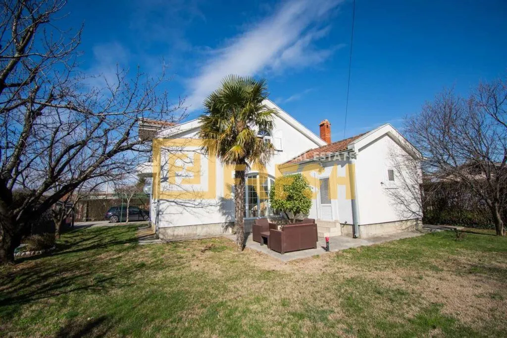 Rent, house, 140m², Dahna, Podgorica