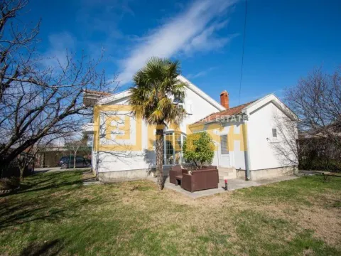 Rent, house, 140m², Dahna, Podgorica - image 1