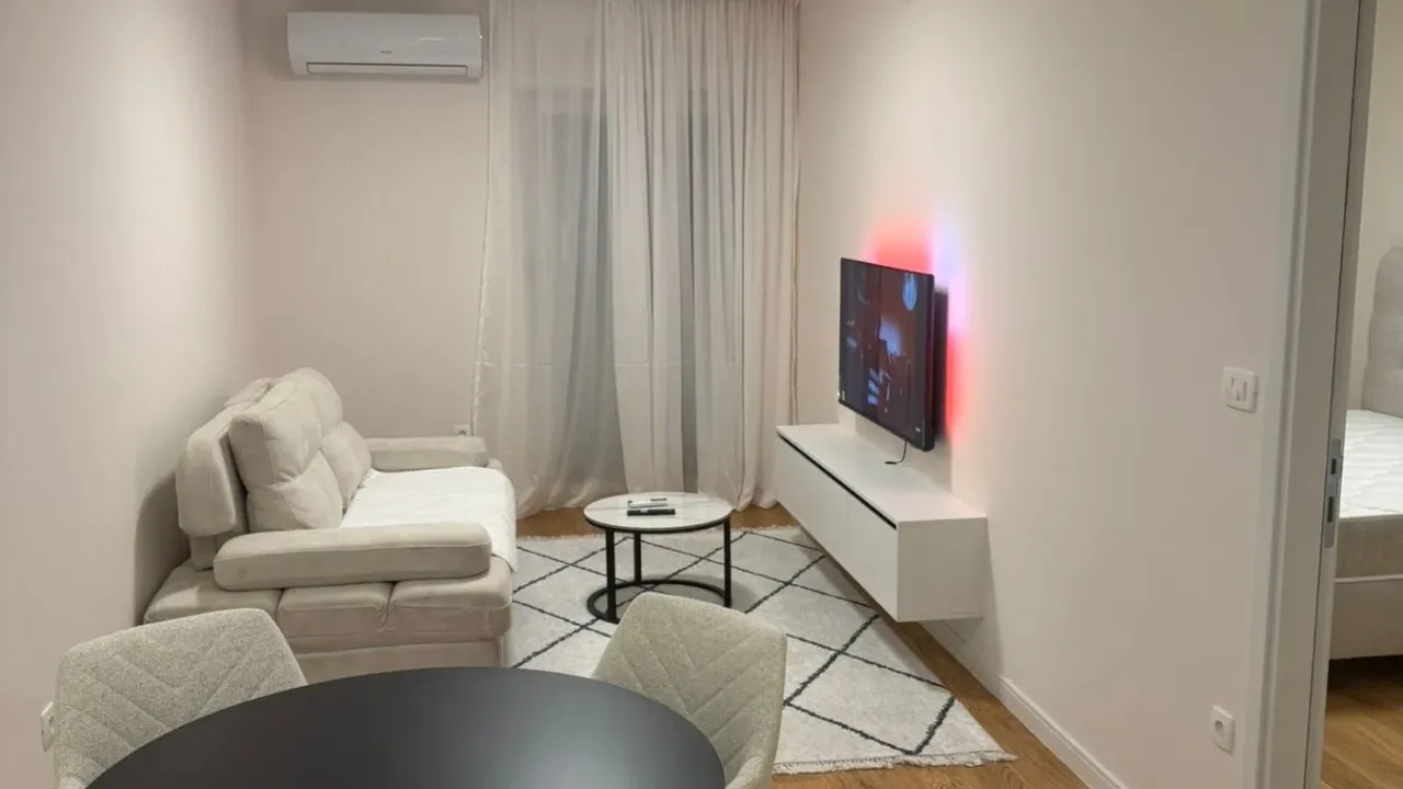 Rent, one bedroom apartment, 43m², Central Point, Podgorica