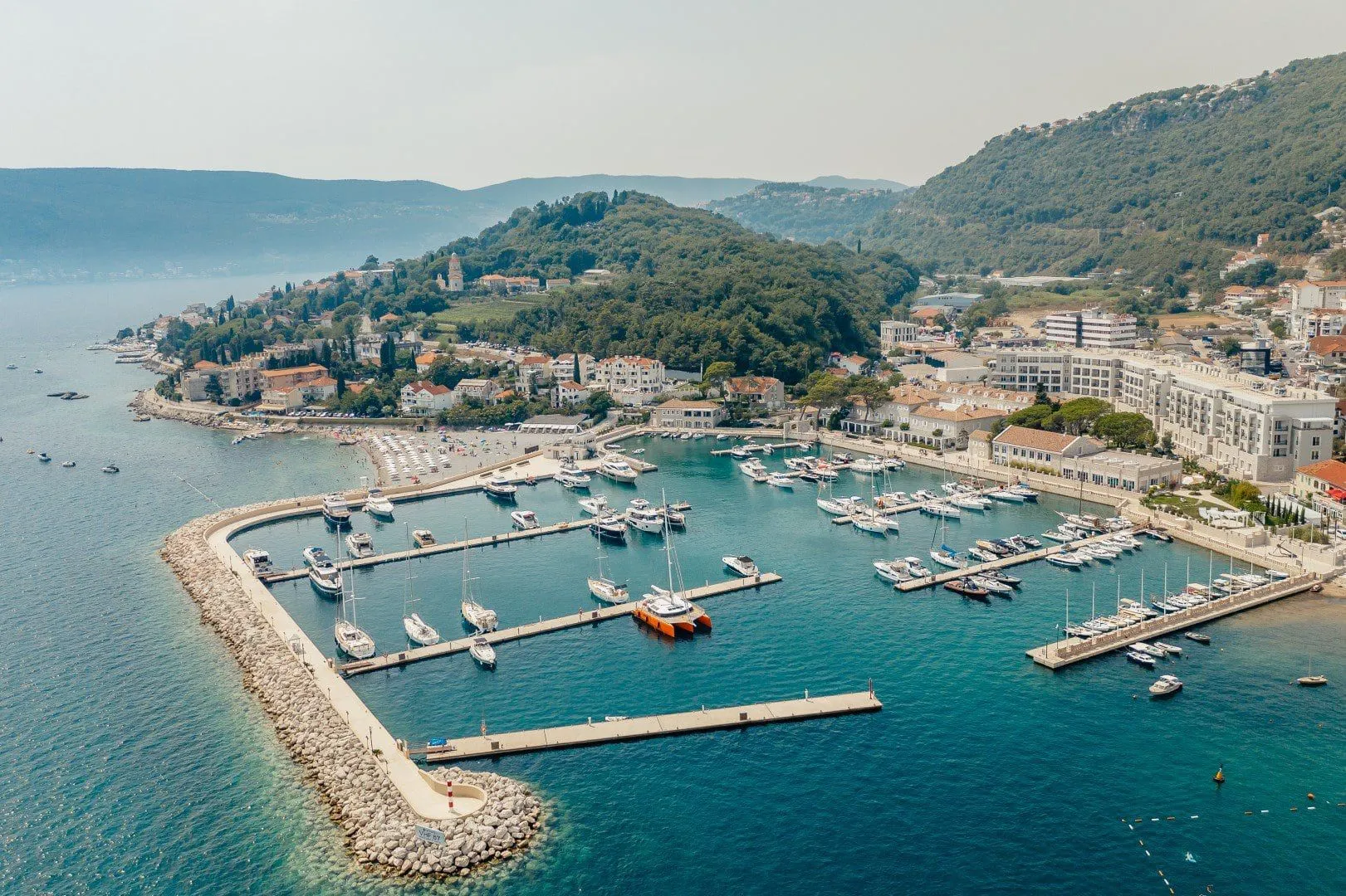 Sale, two bedroom apartment, 100m², Kotor, Crna Gora