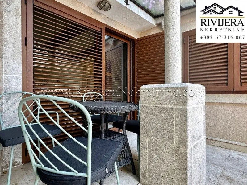Prodaja, jednosoban stan, 57m², Donja Lastva, Tivat