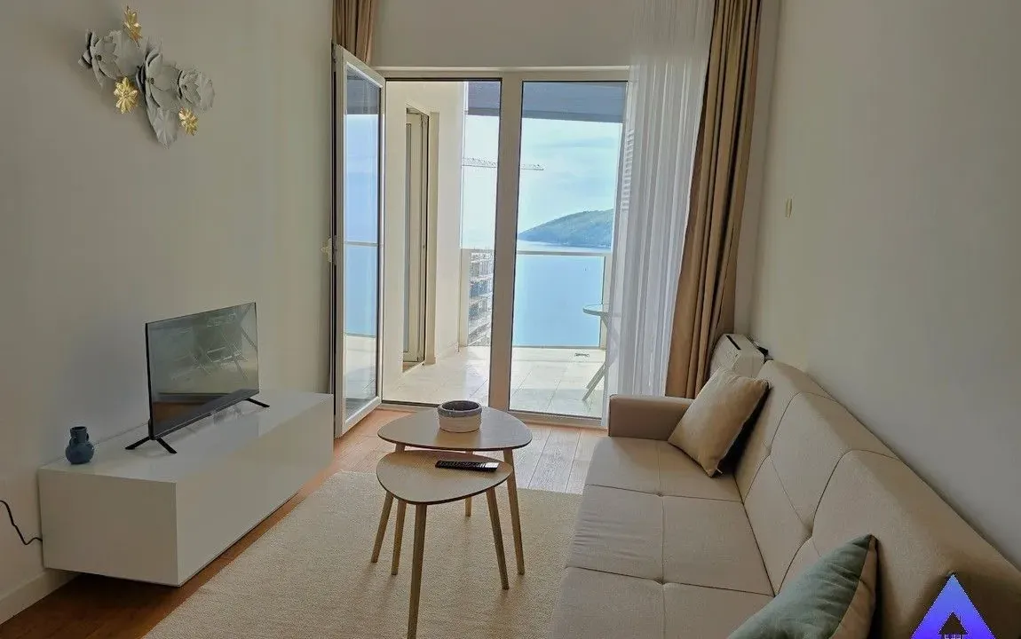 Prodaja, dvosoban stan, 77m², Centar, Budva