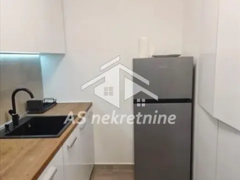 Izdavanje, četvorosoban stan, 80m², Tašmajdan, Palilula Sve Podlokacije - image 10