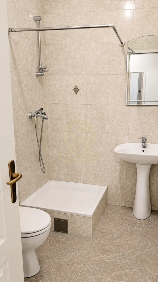 Izdavanje, jednosoban stan, 36m², Adamovićevo Naselje, Novi Sad Sve Podlokacije
