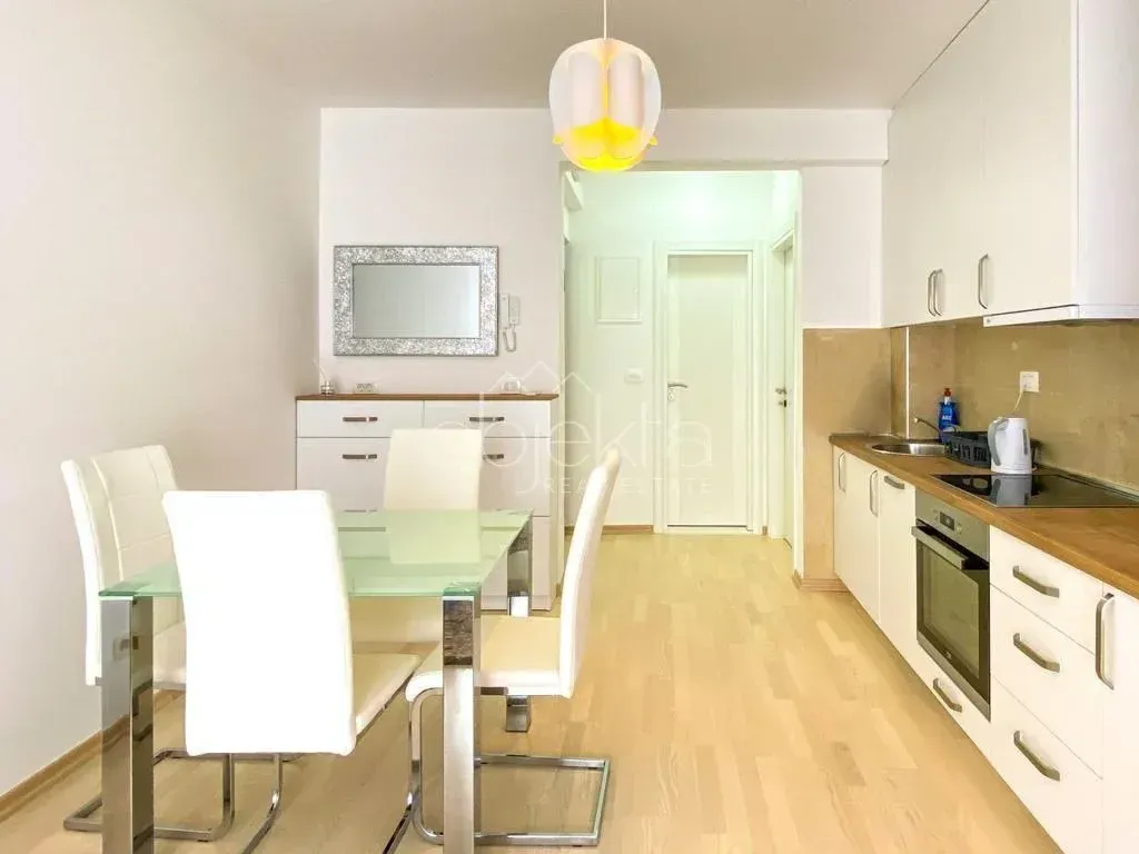Rent, one bedroom apartment, 40m², Tivat, Crna Gora