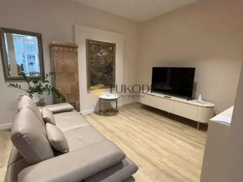 Stan in Botanička Bašta