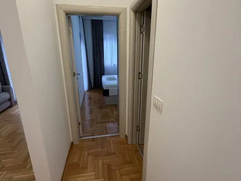 Rent, one bedroom apartment, 44m², Centar, Budva - image 4