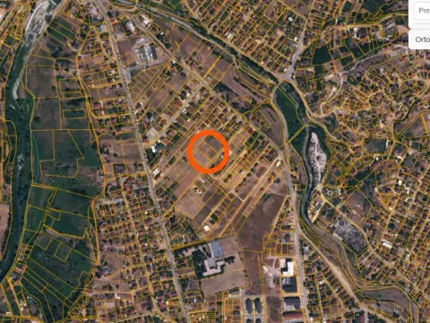 Zemljište in Centar