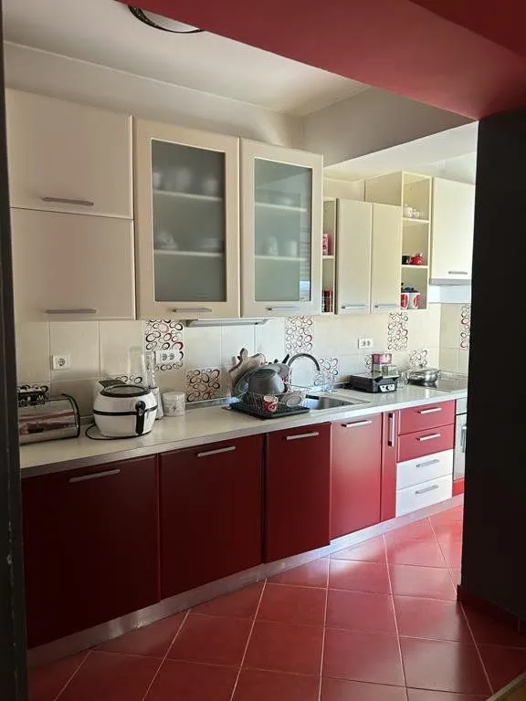 Prodaja, trosoban stan, 93m², Blok 9, Podgorica