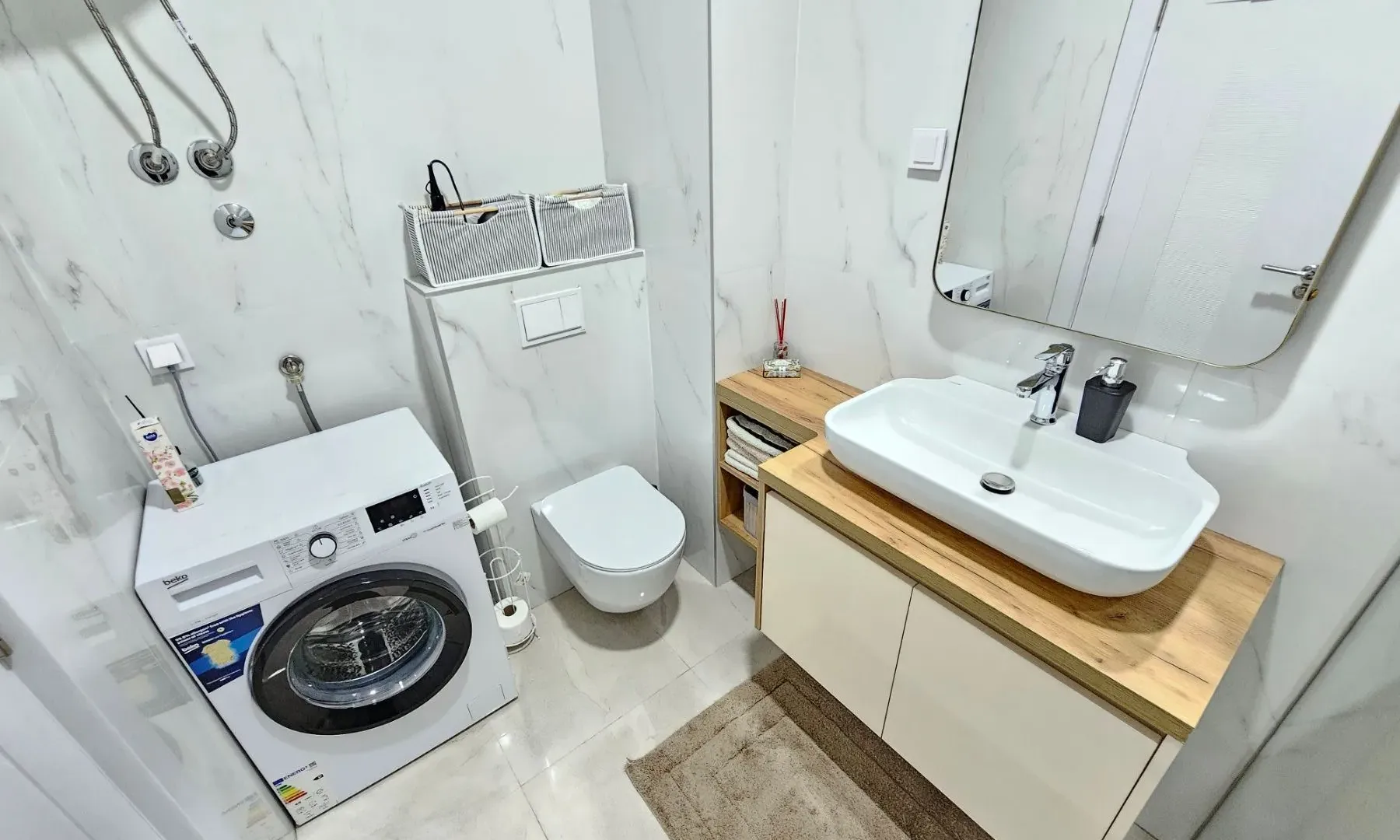 Rent, one bedroom apartment, 57m², Bečići, Budva