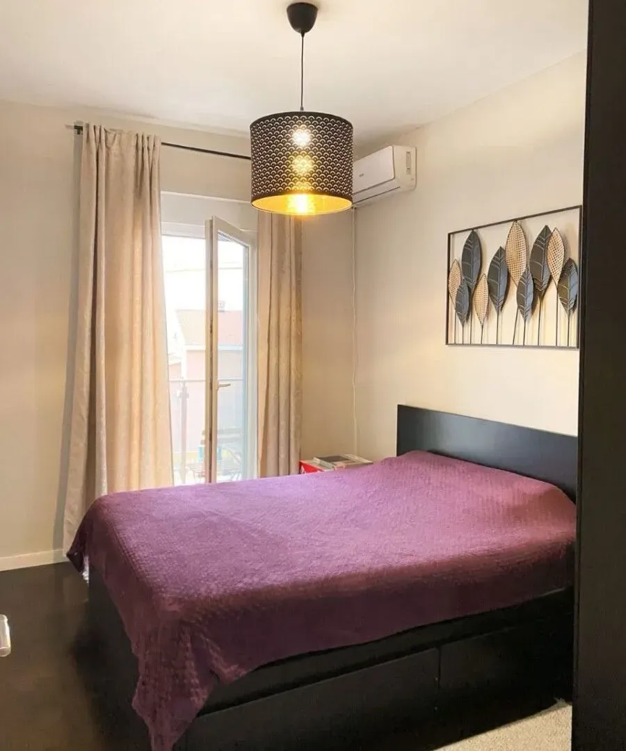 Izdavanje, jednosoban stan, 55m², Centar, Tivat