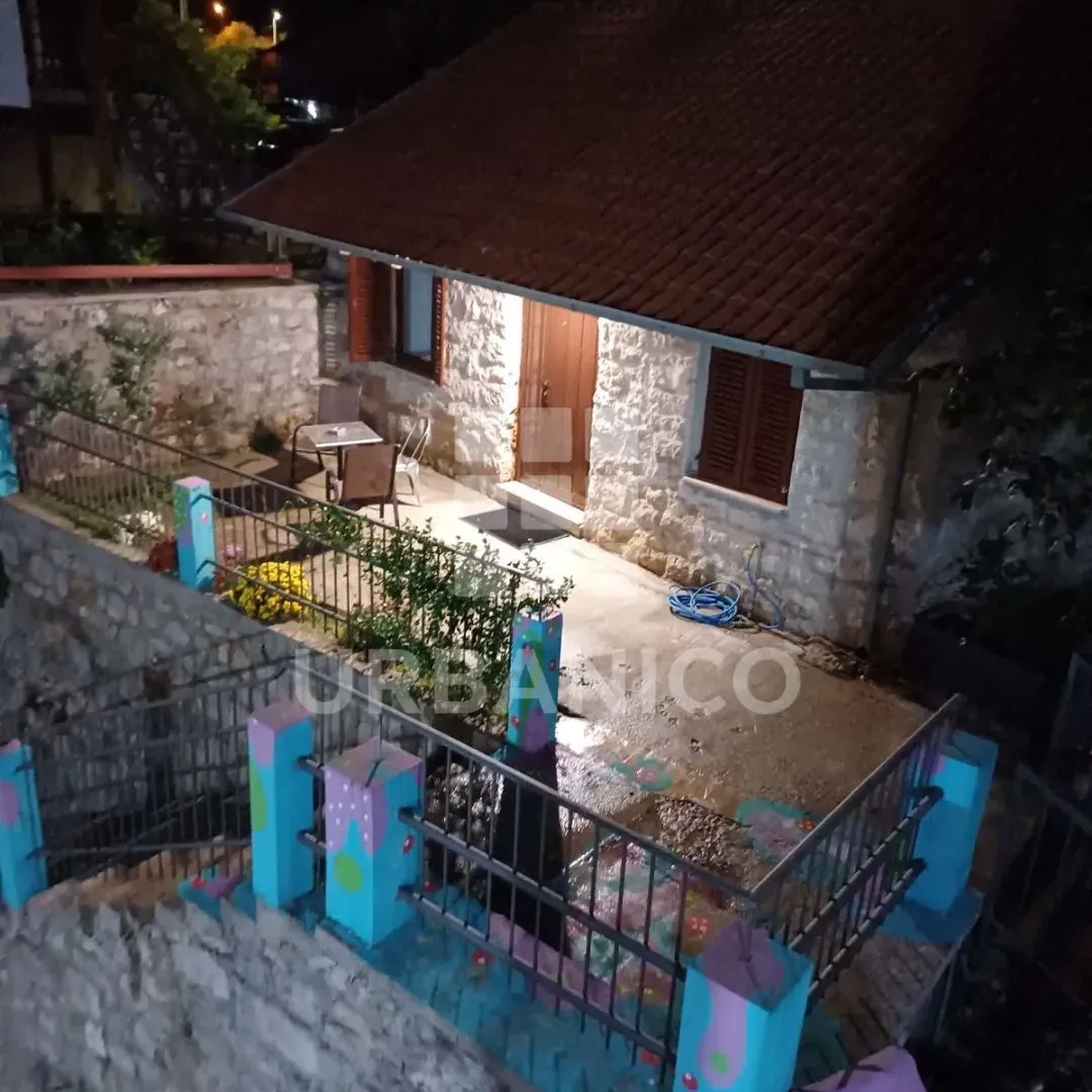 Izdavanje, jednosoban stan, 37m², Momišići, Podgorica