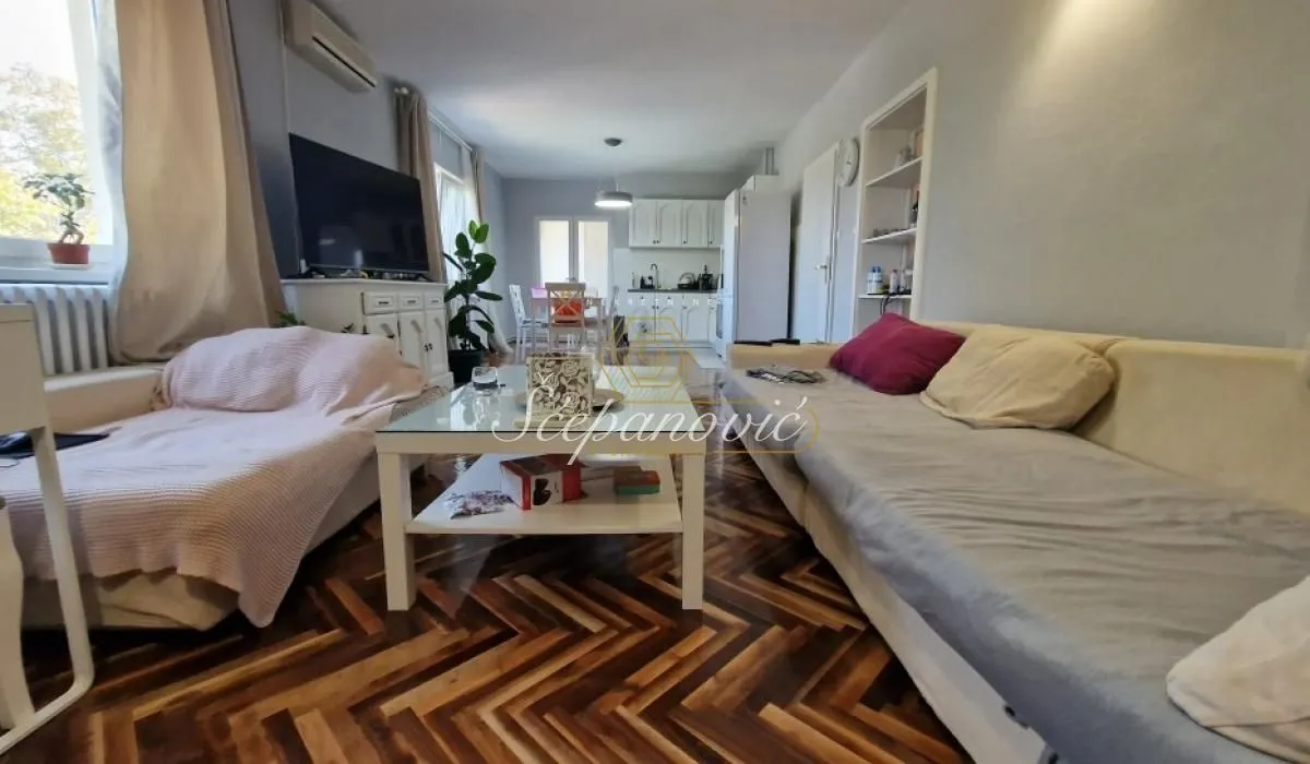 Prodaja, kuća, 396m², Klisa, Novi Sad Sve Podlokacije