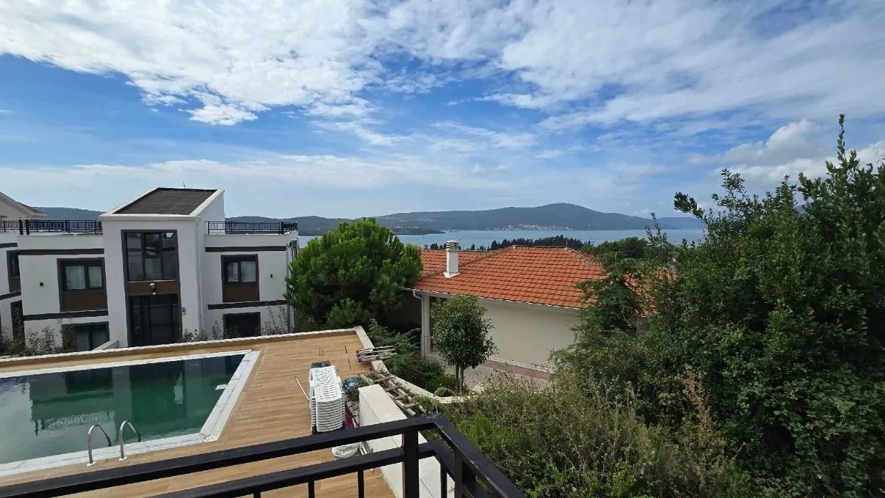 Prodaja, dvosoban stan, 48m², Tivat, Crna Gora