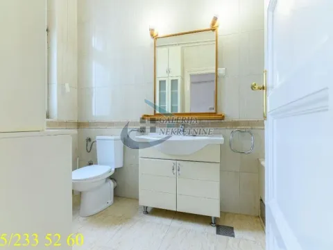 Izdavanje, četvorosoban stan, 104m², Stari Grad, Beograd - image 16