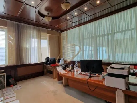 Rent, office space, 690m², Novo naselje, Novi Sad