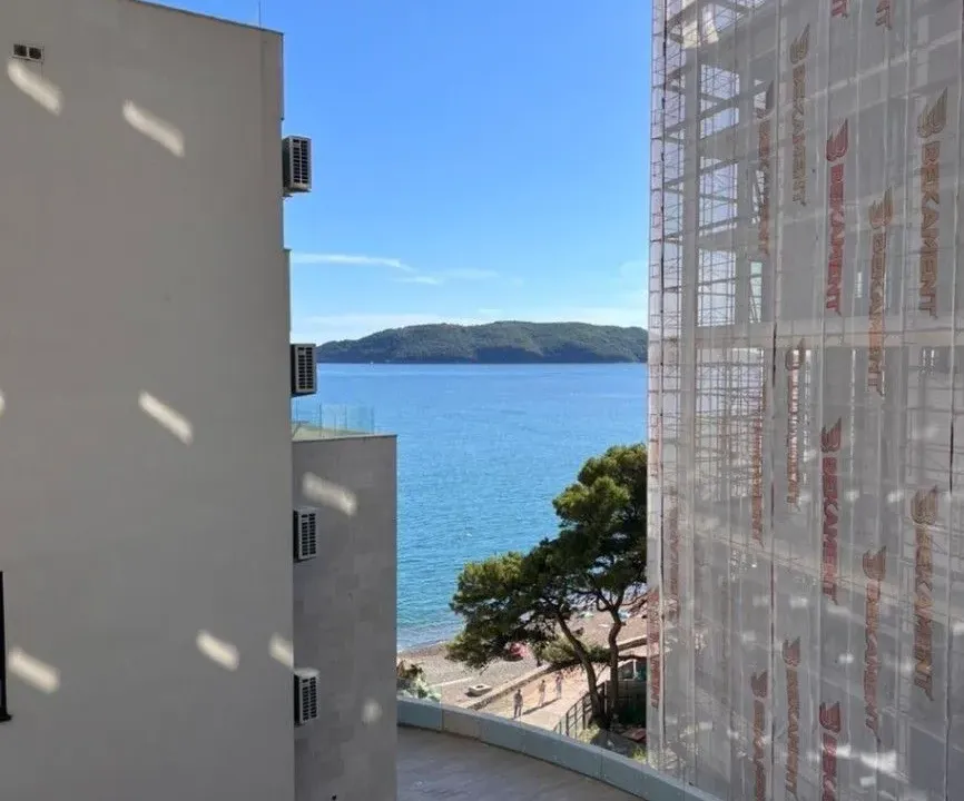 Prodaja, jednosoban stan, 57m², Rafailovići, Budva