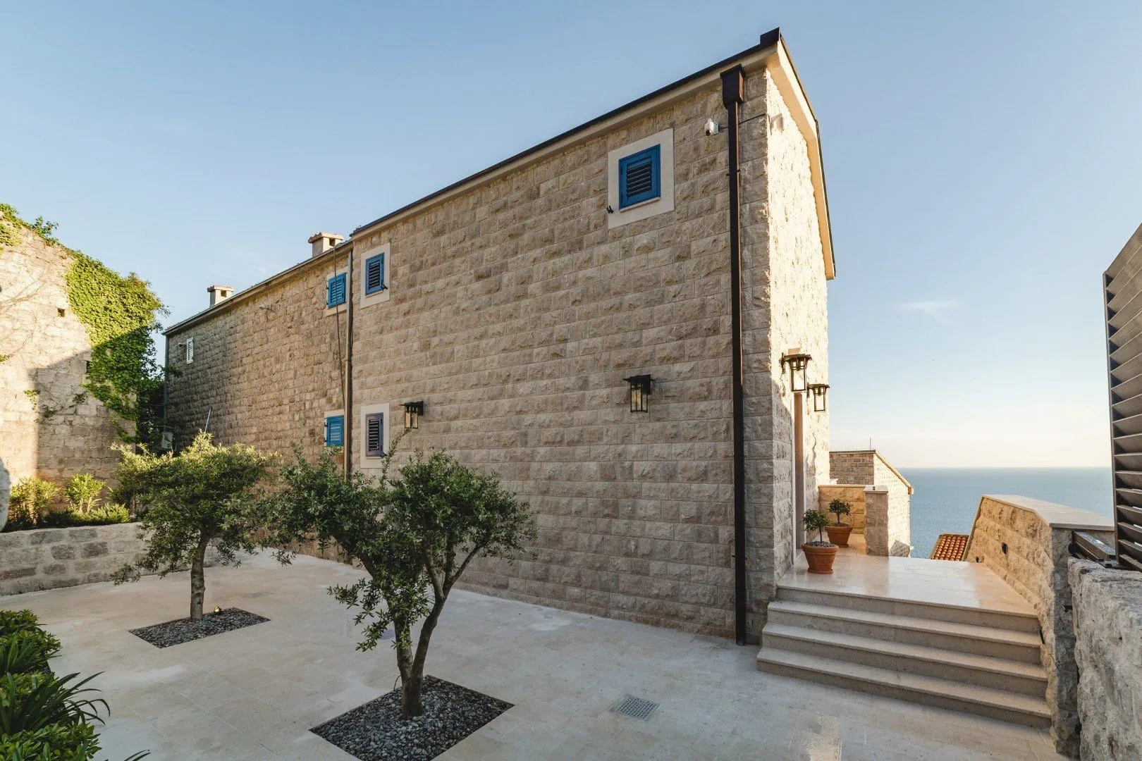 Prodaja, kuća, 197m², Reževići, Budva