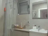 Rent, two bedroom apartment, 90m², Tivat, Crna Gora - image 3