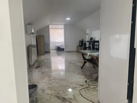 Rent, house, 120m², Dušanovac, Voždovac Sve Podlokacije - image 8
