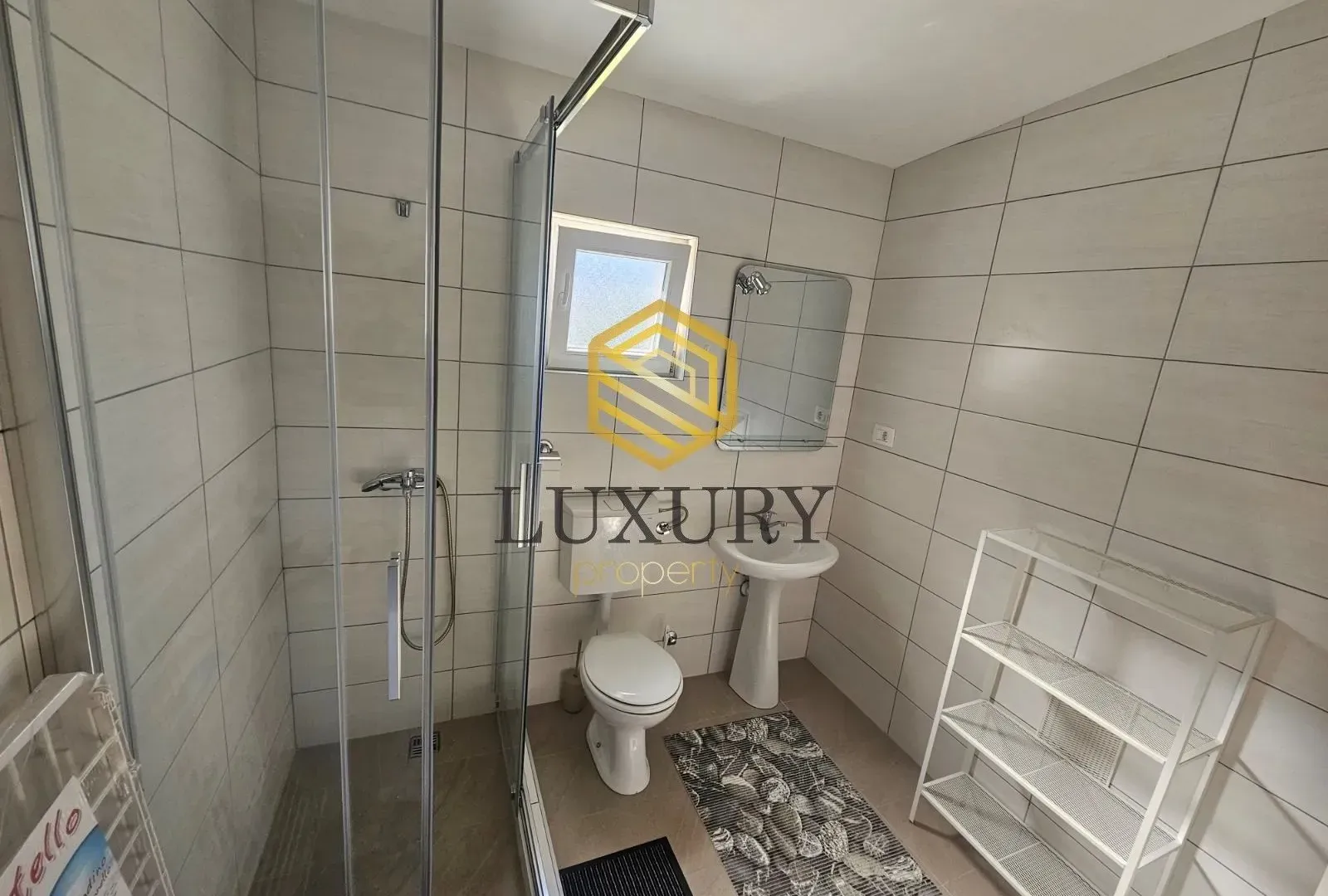 Izdavanje, jednosoban stan, 38m², Zagorič, Podgorica