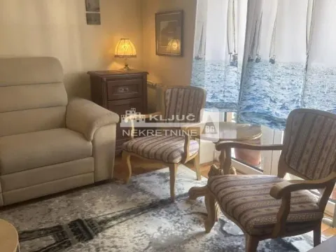 Stan in Vračar Hram