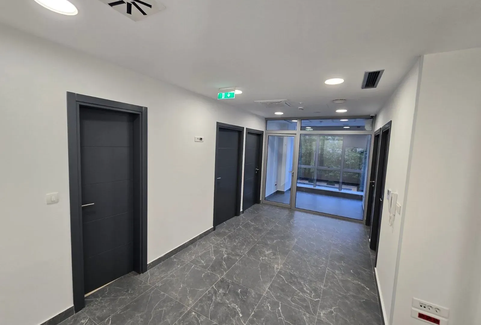 Rent, office space, 80m², Centar, Podgorica