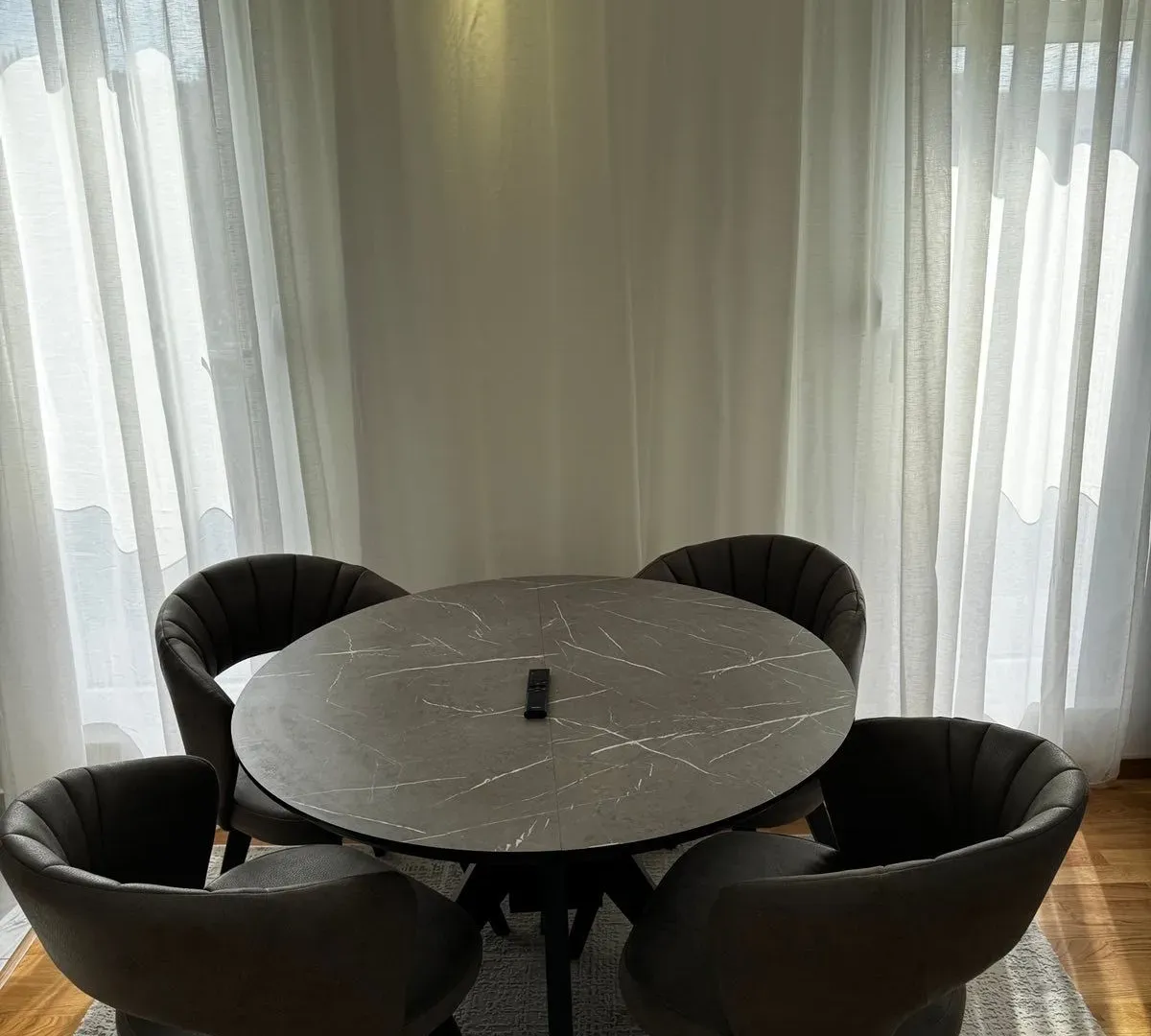 Izdavanje, dvosoban stan, 59m², Zagorič, Podgorica