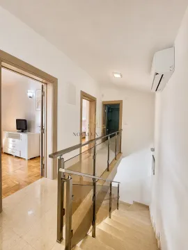 Rent, house, 200m², Krimovica, Kotor - image 19