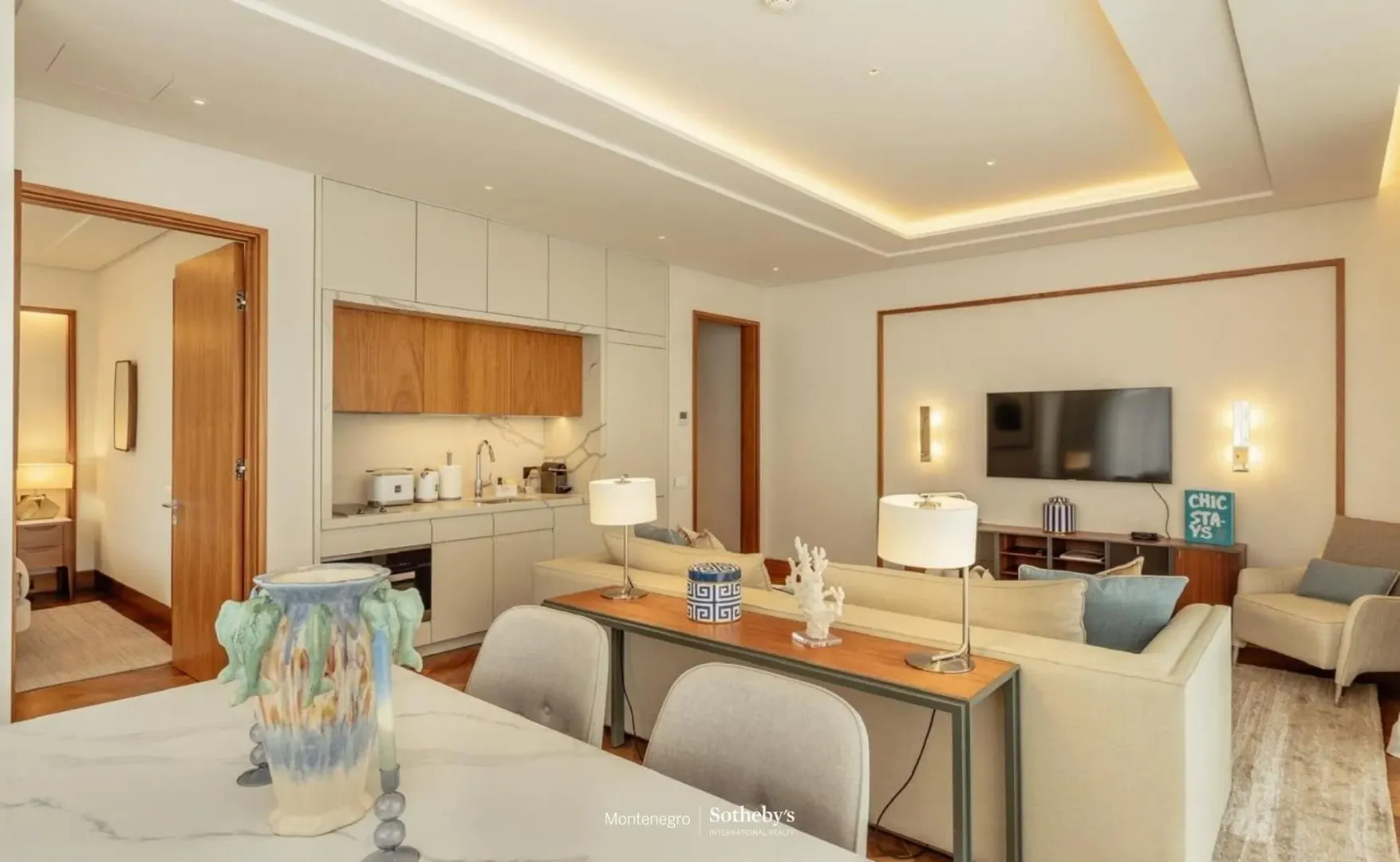 Rent, one bedroom apartment, 74m², Porto Montenegro, Tivat