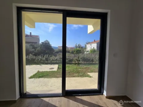 Prodaja, jednosoban stan, 44m², Tivat, Crna Gora - image 2