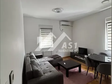 Izdavanje, dvosoban stan, 48m², Rotkvarija, Novi Sad Sve Podlokacije - image 1