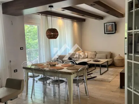 Izdavanje, četvorosoban stan, 95m², Centar, Novi Sad - image 2