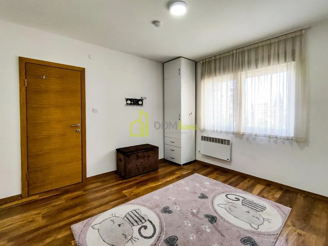 Prodaja, trosoban stan, 89m², Autobuska stanica, Podgorica