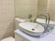 Izdavanje, trosoban stan, 135m², Savski Venac, Beograd - image 11