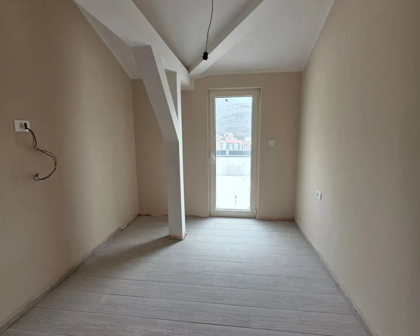 Prodaja, garsonjera, 43m², Bečići, Budva