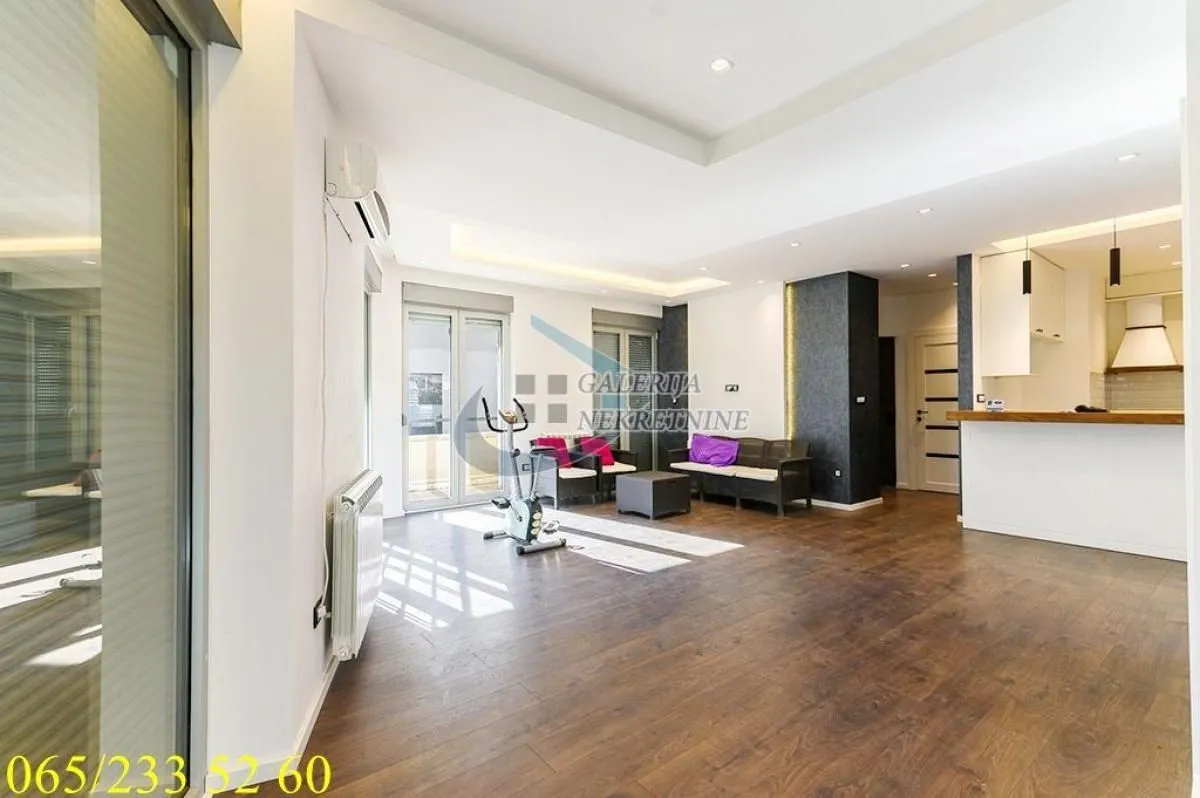 Rent, apartment, 195m², Banovo Brdo, Beograd